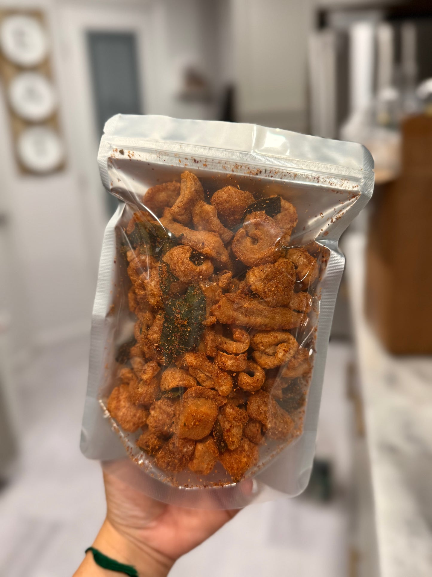 FLAMING CRACKING
CHICHARRONES