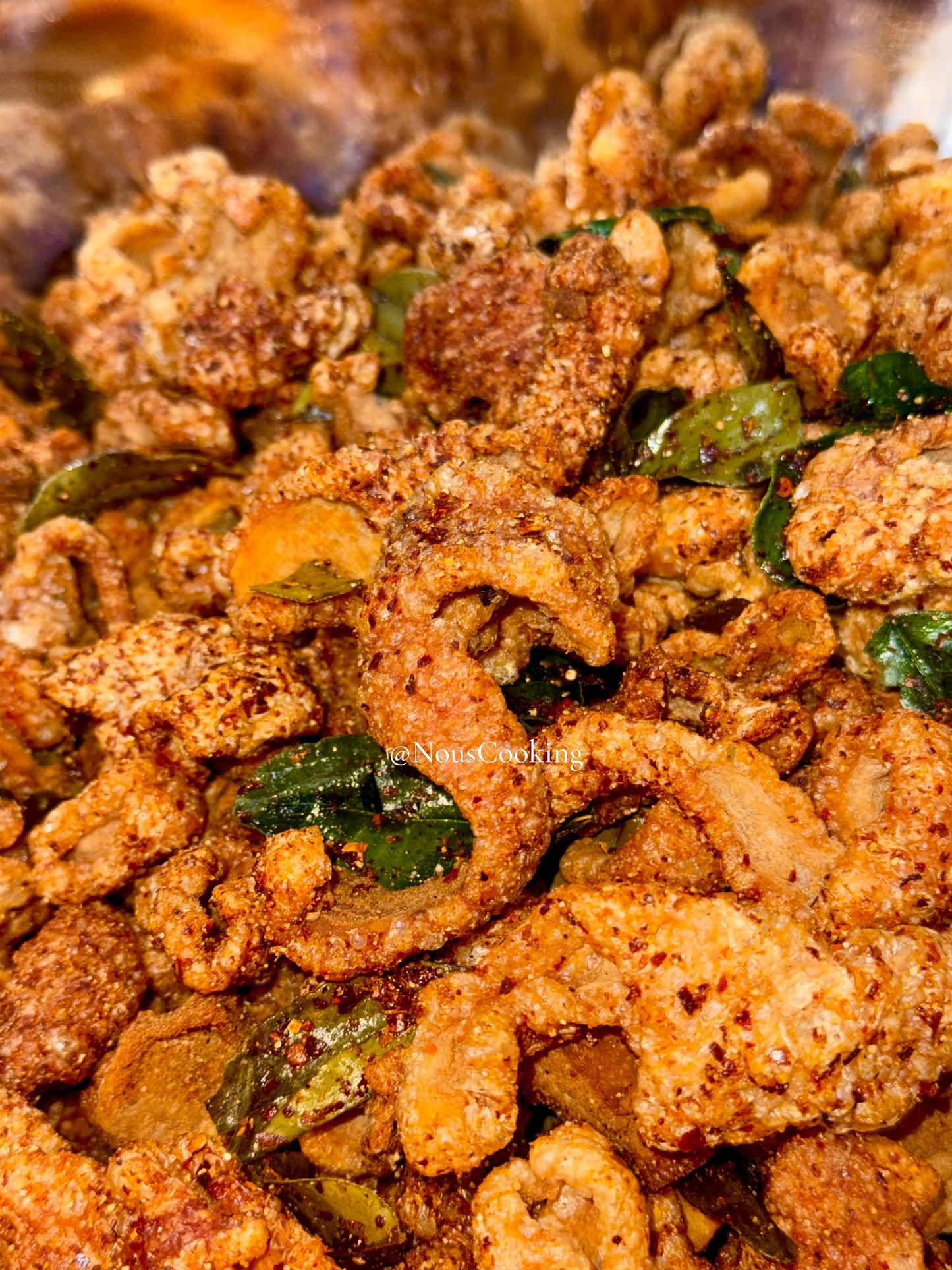 FLAMING CRACKING
CHICHARRONES